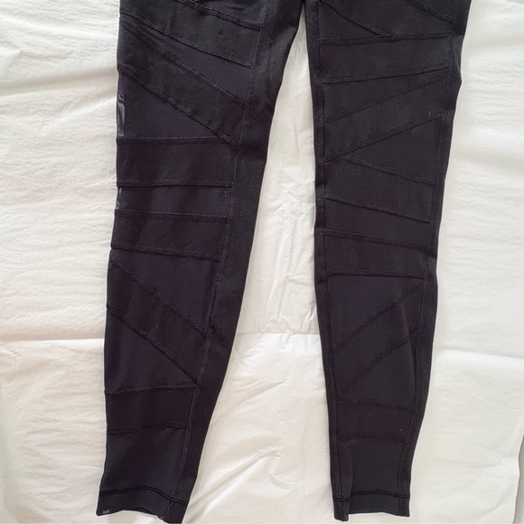 LululemonWunder Under HR Tech Mesh 28”Sz 8BlackEUC